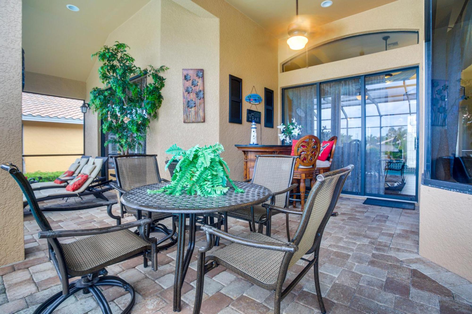 Upscale Marco Island Villa With Outdoor Bar And Pool! Luaran gambar